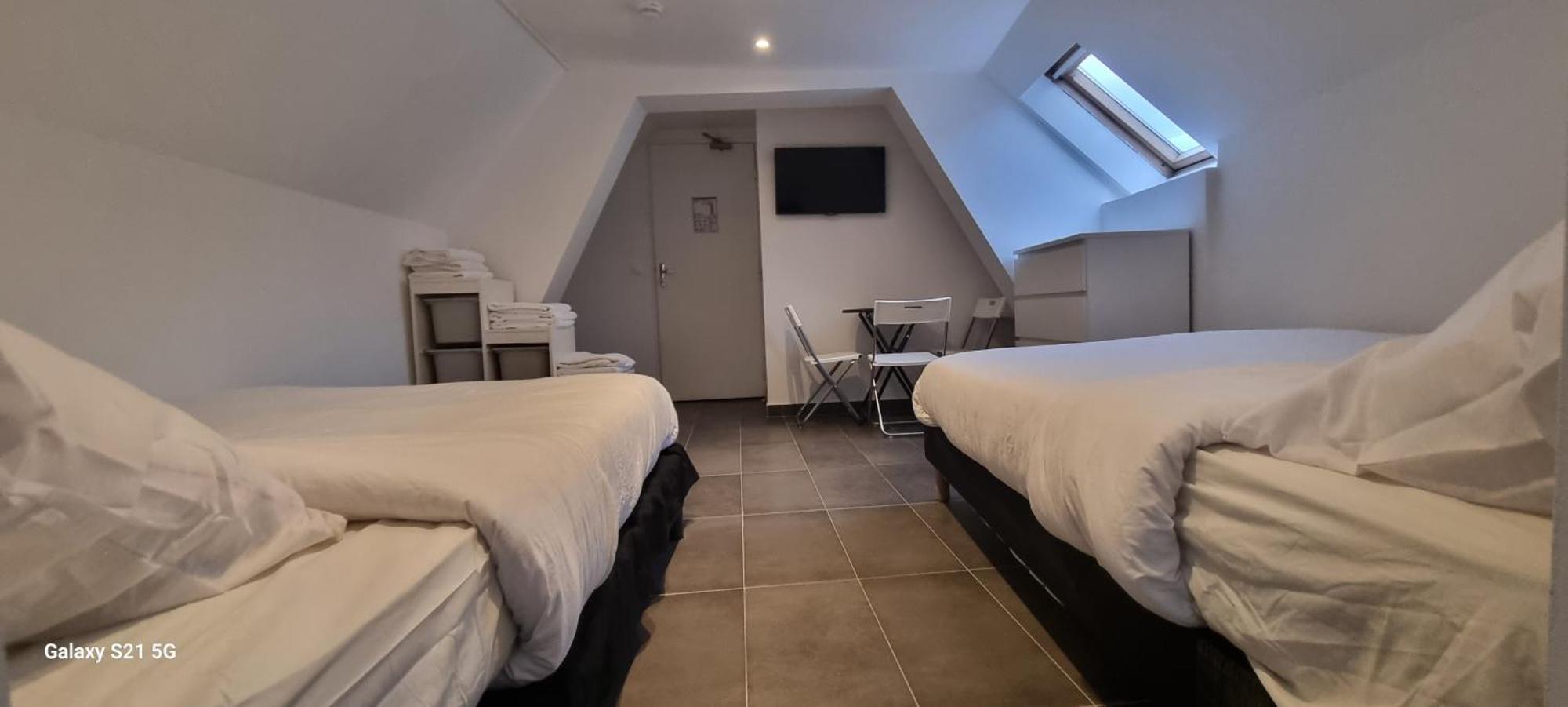 Hotel Sainte-Barbe Guignes-Rabutin Экстерьер фото