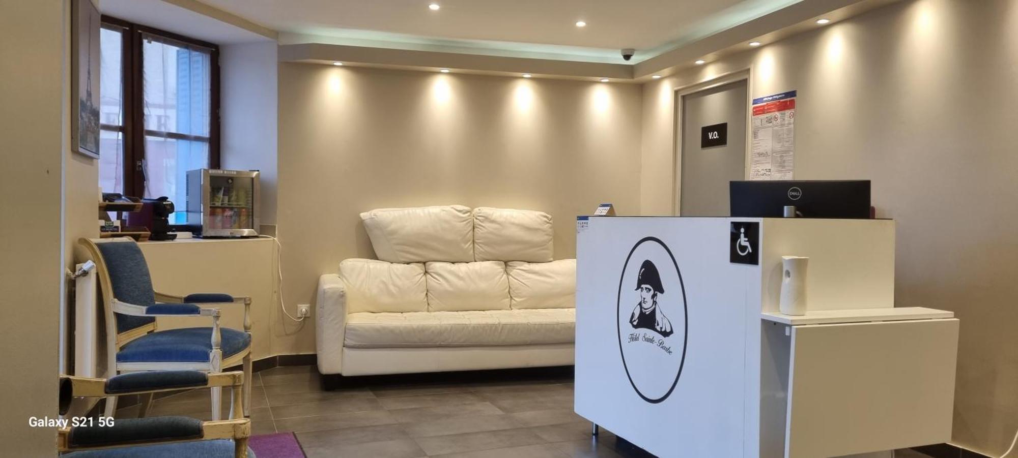 Hotel Sainte-Barbe Guignes-Rabutin Экстерьер фото